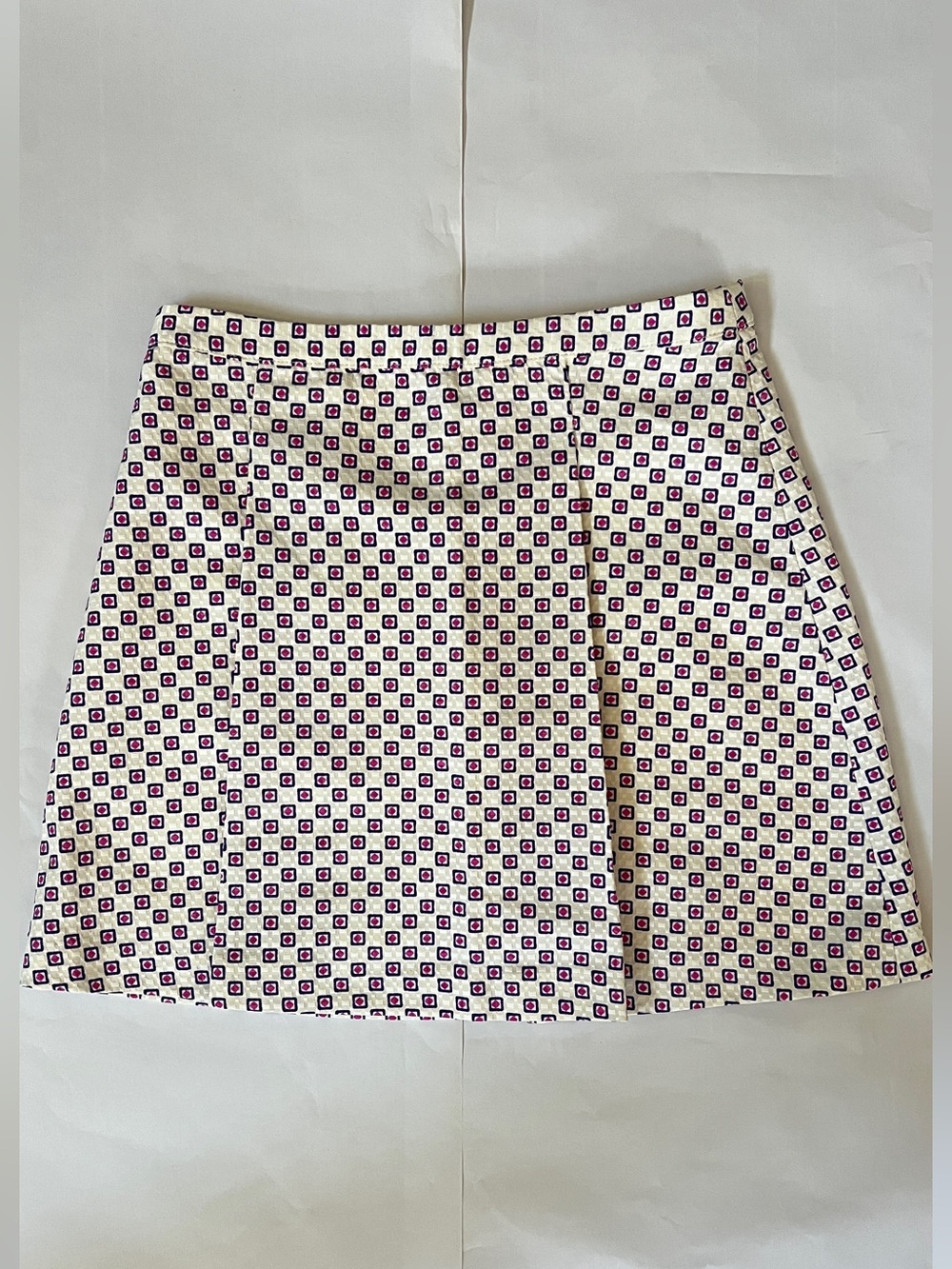 Club Monaco White Mini Skirt with Purple Geometric Motif